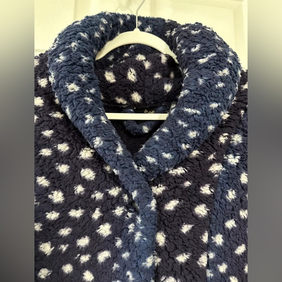 Bumblebella by Jill Martin Petite XL/1X Sherpa Shawl Lounger Navy Snow Leopard - Picture 2 of 9